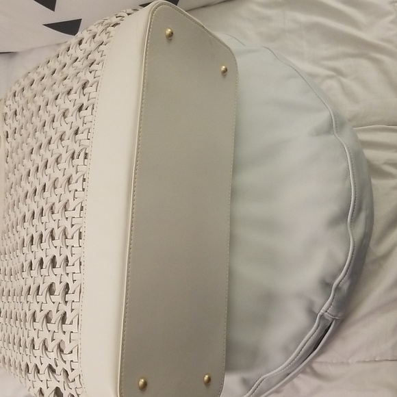 Women's Lauren Ralph Lauren Woven Leather Handbag; Cream Color 12x14 - Picture 5 of 16